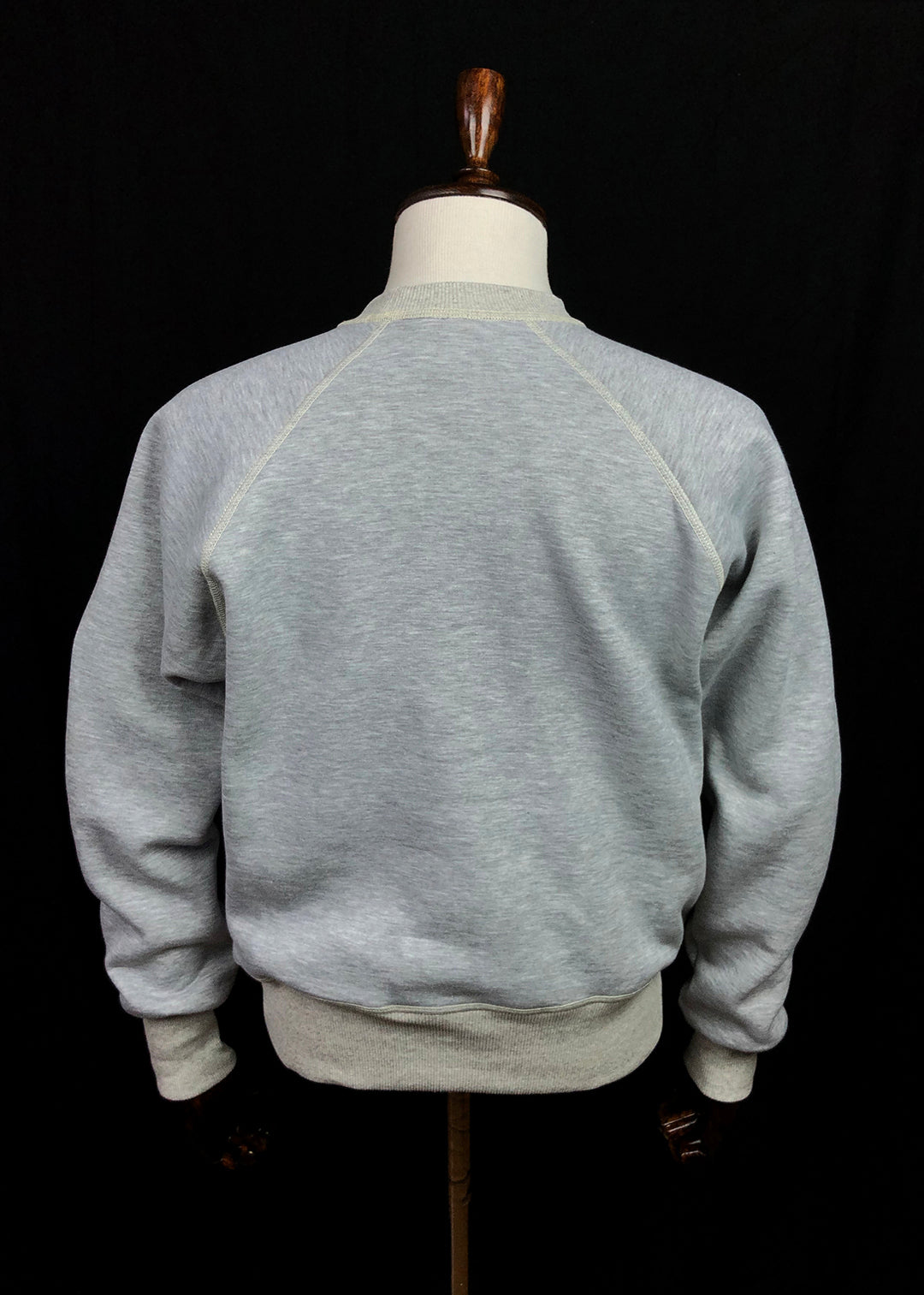 Basic Raglan Sweatshirt. Melange Grey